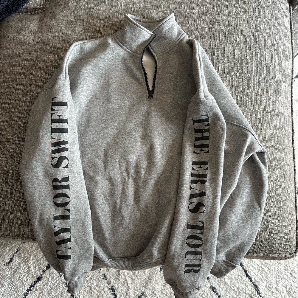 New Taylor Swift Eras Tour Exclusive grey quarter zip sweatshirt - Small